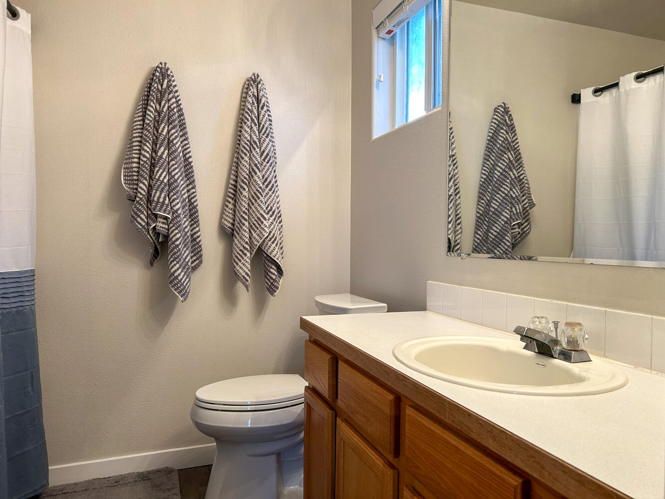 1644 Southeast Riviera Drive Bend, OR 97702 - Photo 10 of 16 Ellis Edited_-10
