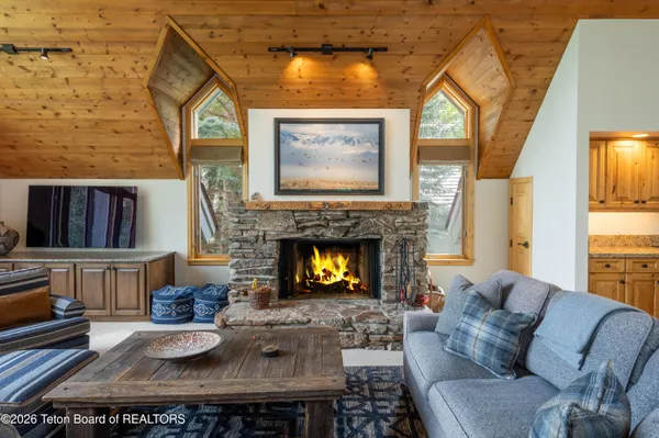 $5,500,000 | 3065 Mountain Maple Lane, Wilson, WY 83014