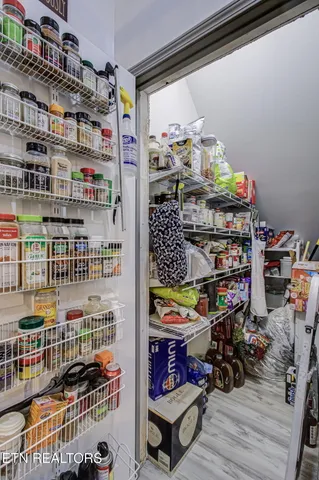 $629,900 | 3875 Poplar Lane, Kodak, TN 37764