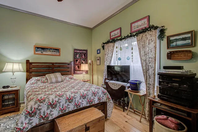 $629,900 | 3875 Poplar Lane, Kodak, TN 37764