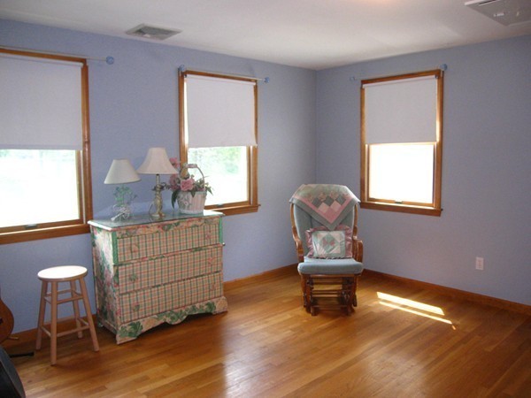 270 Marked Tree Road Holliston, MA 01746 - Photo 23 of 28 Gallery Image 23