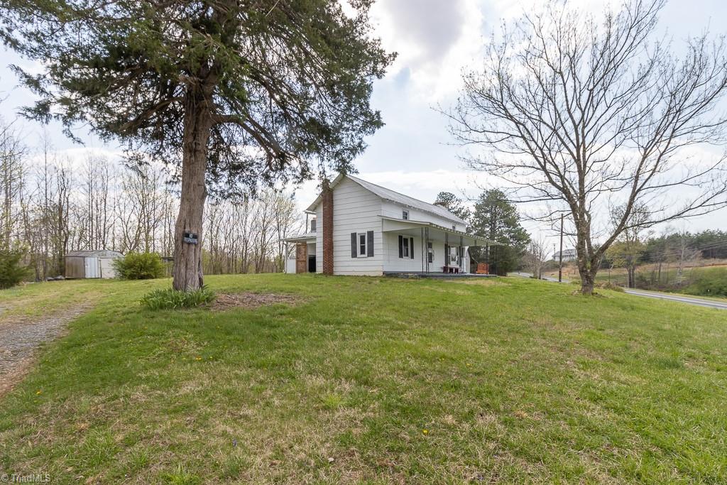 1757 Jewel Road Danbury, NC 27016 - Photo 2 of 17