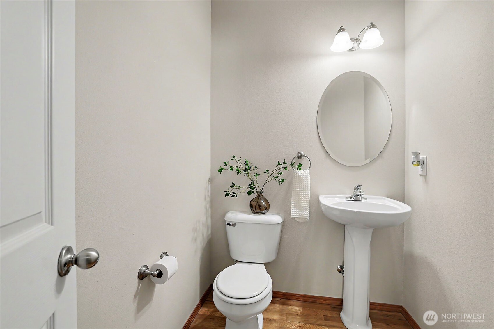 4011 160th Place Southeast Bothell, WA 98012 - Photo 15 of 33 Gallery Image 15