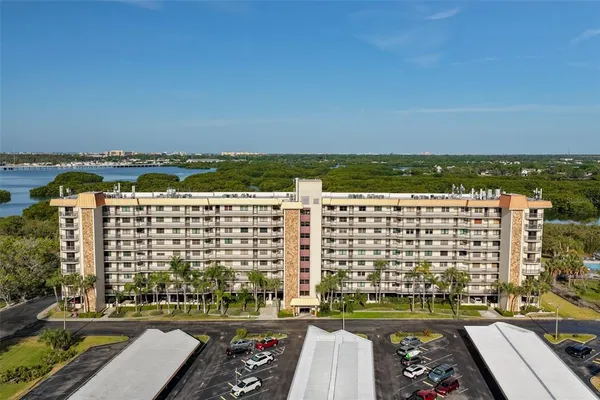 $275,000 | 5400 Park Street North, Unit 208, St. Petersburg, FL 33709