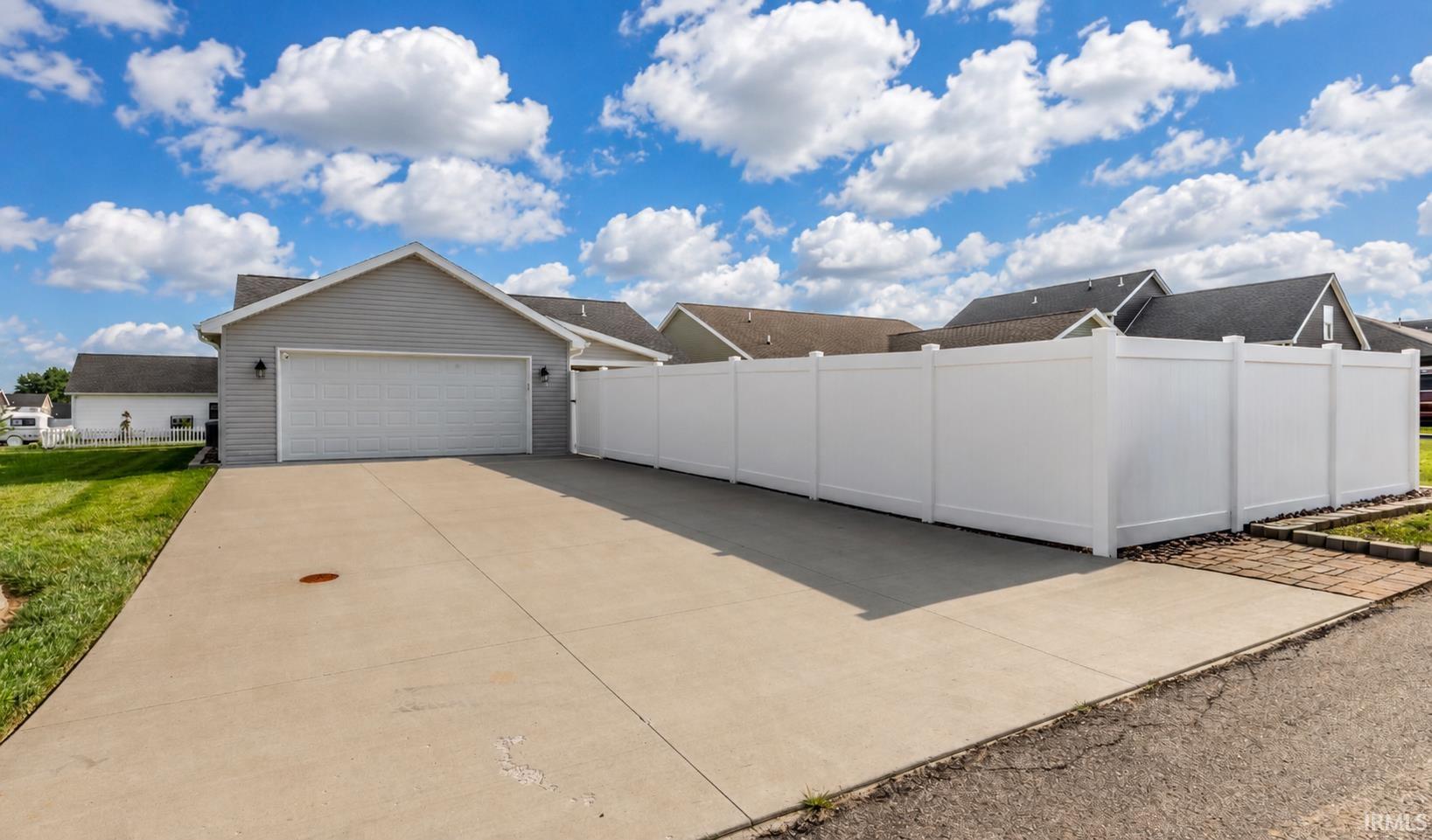 1035 Edgar Allan Road Evansville, IN 47725 - Photo 2 of 43