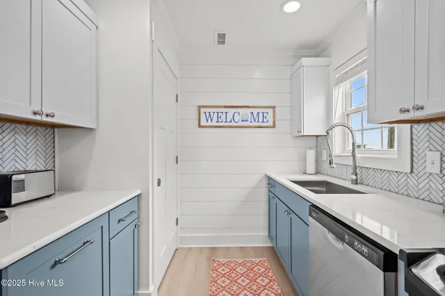 $2,750 | 2660 Island Drive, North Topsail Beach, NC 28460