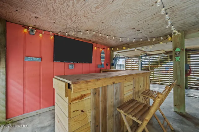 $2,750 | 2660 Island Drive, North Topsail Beach, NC 28460