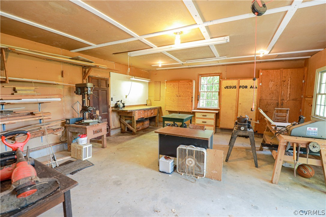 254 Mill Road Blackstone, VA 23824 - Photo 43 of 50 workshop