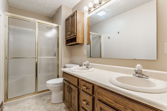 $700,000 | 8654 North Baltimore Road, Monrovia, IN 46157