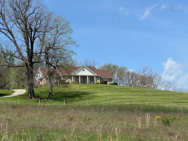 $700,000 | 8654 North Baltimore Road, Monrovia, IN 46157