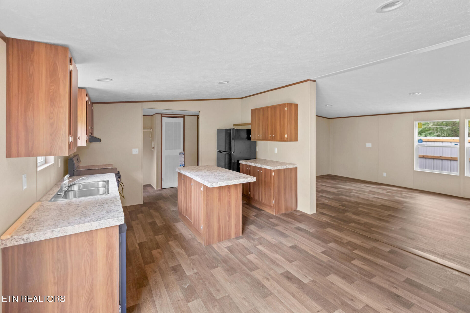 591 Freeman Avenue Newport, TN 37821 - Photo 9 of 23 591 8