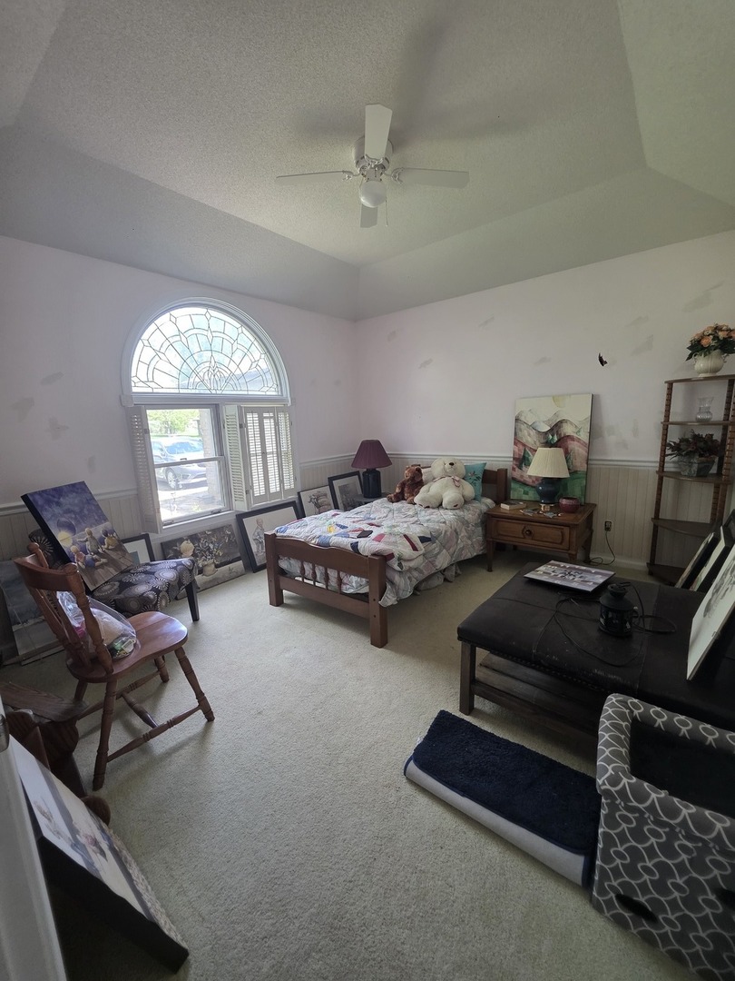 107 Comanche Trail Loda, IL 60948 - Photo 18 of 37 a bedroom with furniture and a window