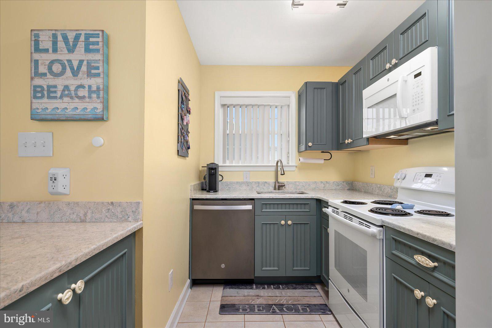 505 Penguin Drive, Unit 8 Ocean City, MD 21842 - Photo 9 of 64