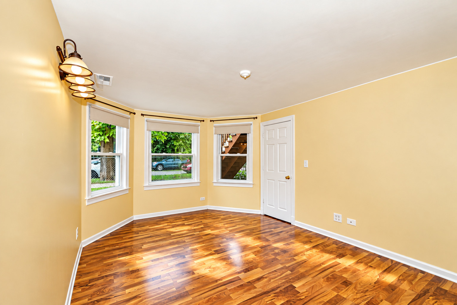 2843 North Ridgeway Avenue, Unit 1 Chicago, IL 60618 - Photo 15 of 38 Gallery Image 15