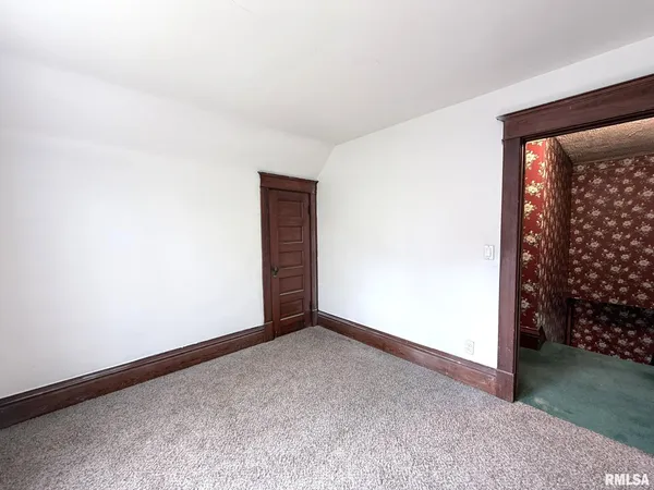 $139,900 | 782 Monroe Street, Galesburg, IL 61401