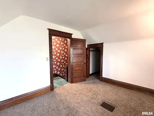 $139,900 | 782 Monroe Street, Galesburg, IL 61401