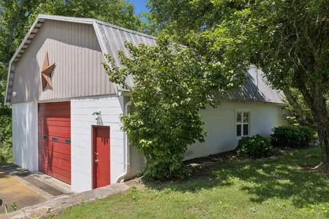 $2,249,000 | 4929 Snow Creek Road, Santa Fe, TN 38482