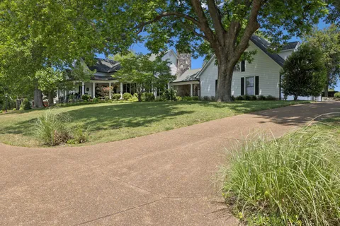$2,249,000 | 4929 Snow Creek Road, Santa Fe, TN 38482