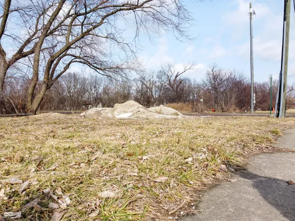 $55,000 | 1514 Churchman Avenue, Indianapolis, IN 46203