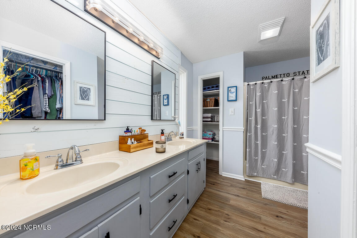 547 Upper Neck Road Bayboro, NC 28515 - Photo 12 of 27 Upperneckmasterbath
