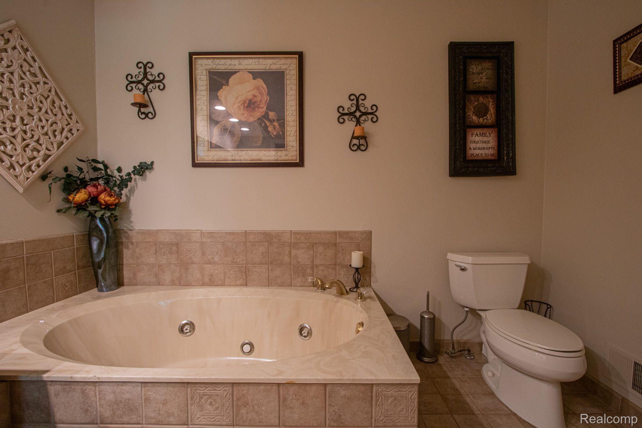 7857 Kendall Road Columbus, MI 48063 - Photo 23 of 72 Gallery Image 23