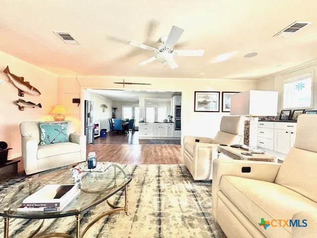 $466,000 | 604 Maple Street, Port O'Connor, TX 77982