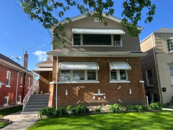 $654,900 | 7030 West Wrightwood Avenue, Chicago, IL 60707
