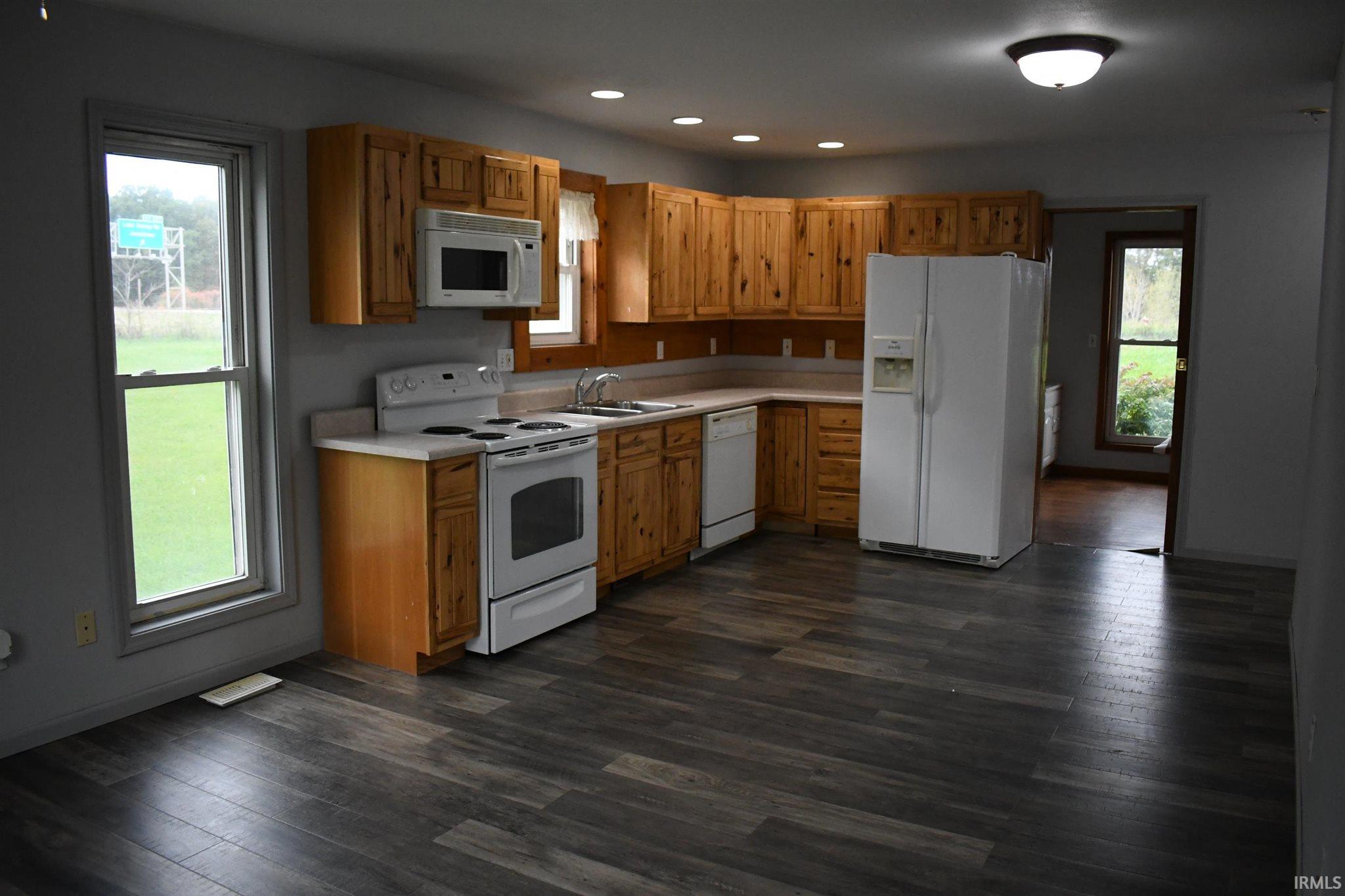 7645 North Van Guilder Road Fremont, IN 46737 - Photo 7 of 27