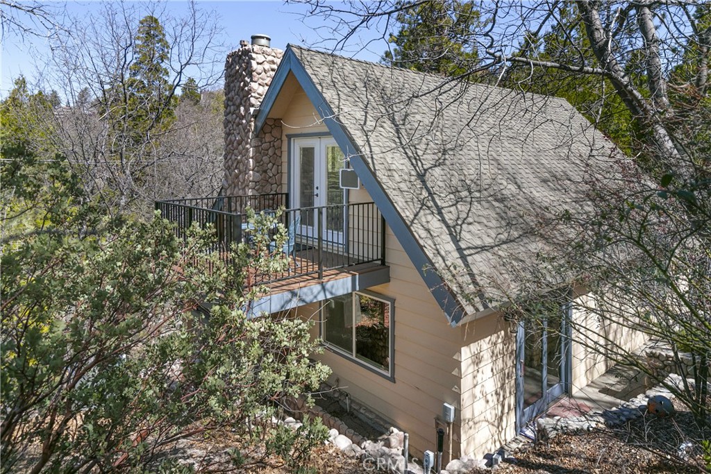 28916 North Shore Road Lake Arrowhead, CA 92352 - Photo 41 of 47