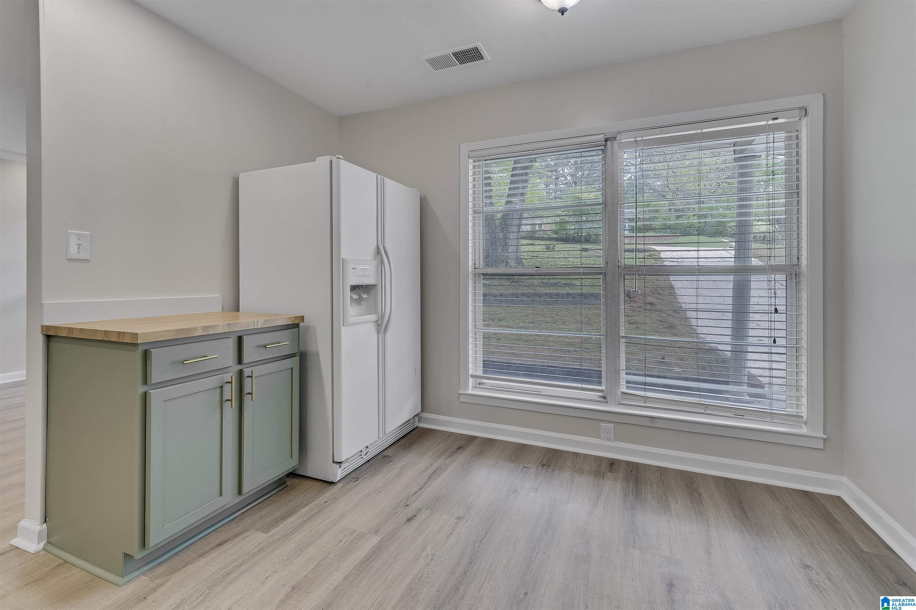 2177 Chapel Hill Road Birmingham, AL 35216 - Photo 6 of 31