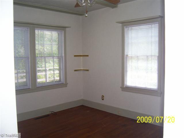 600 Florham Drive High Point, NC 27262 - Photo 7 of 8 1st Bedroom.