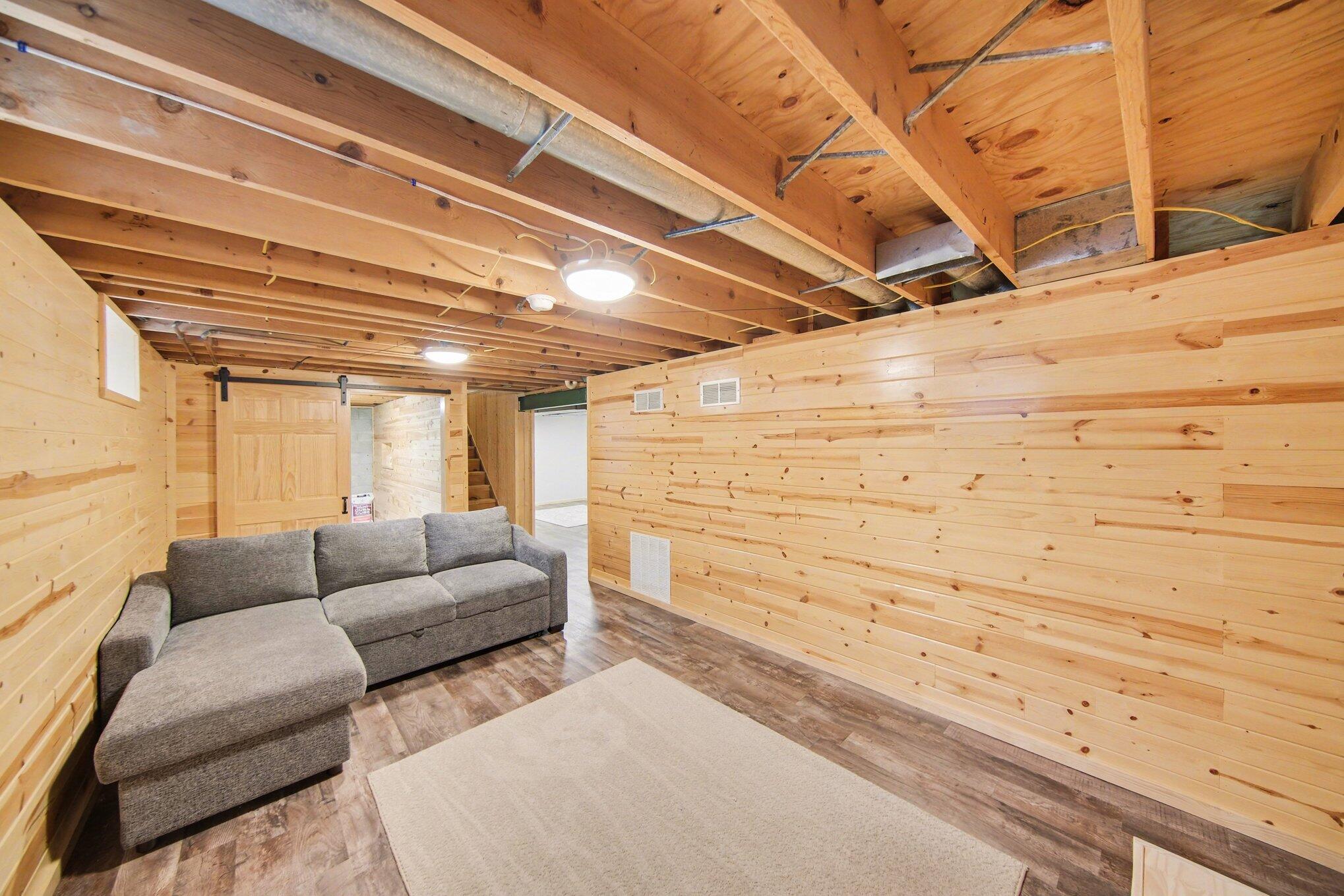 16151 Herman Road Manchester, MI 48158 - Photo 19 of 32 020_file_9275