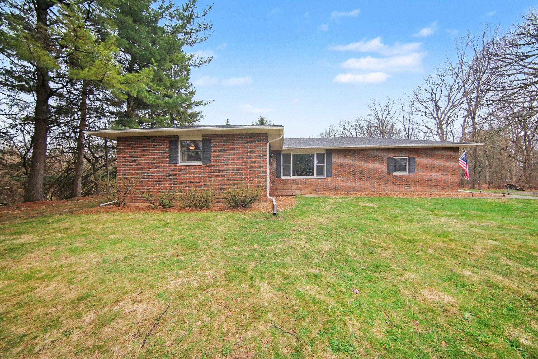 16151 Herman Road Manchester, MI 48158 - Photo 25 of 32 026_file_7178