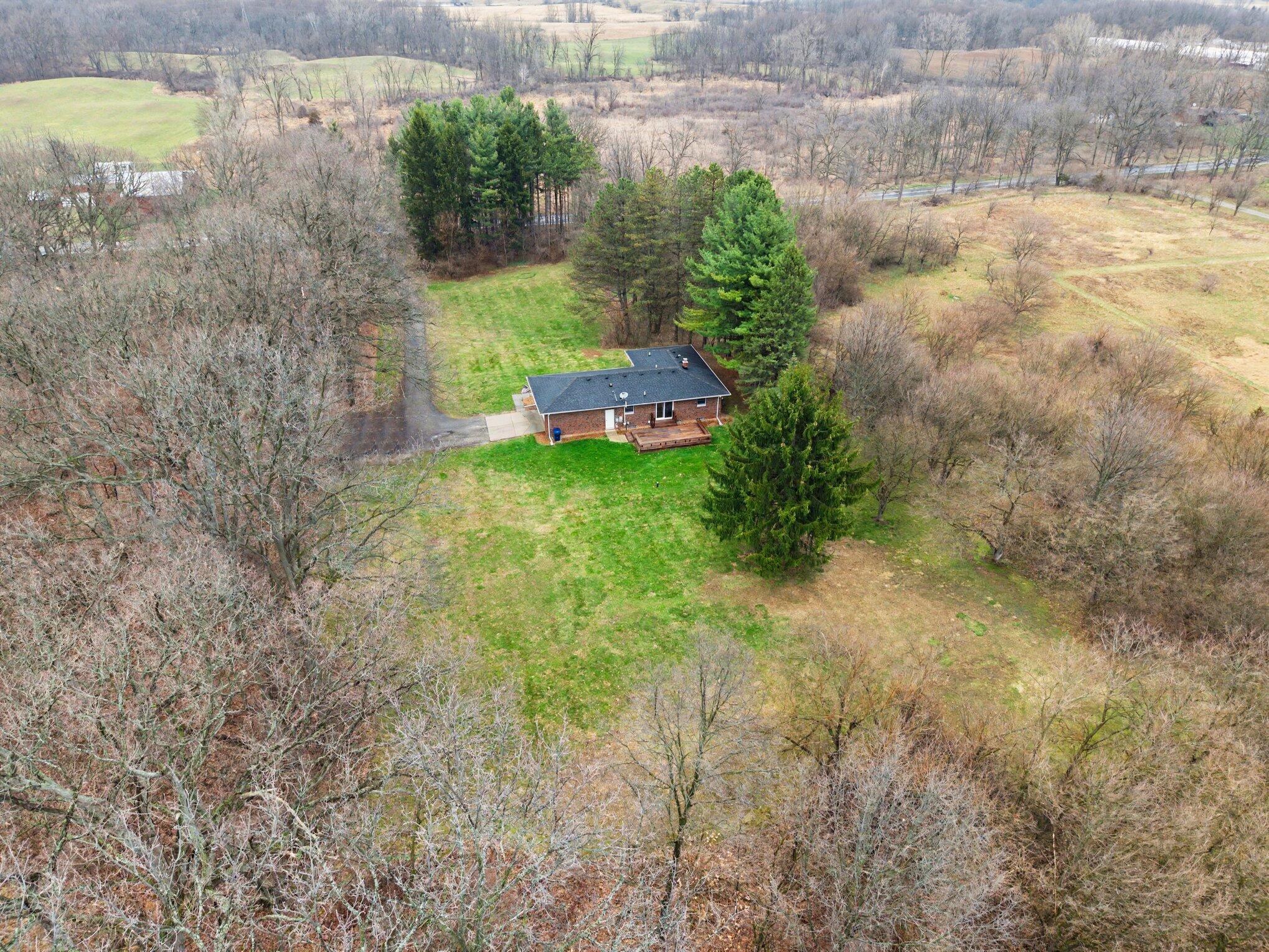 16151 Herman Road Manchester, MI 48158 - Photo 27 of 32 028_file_8038