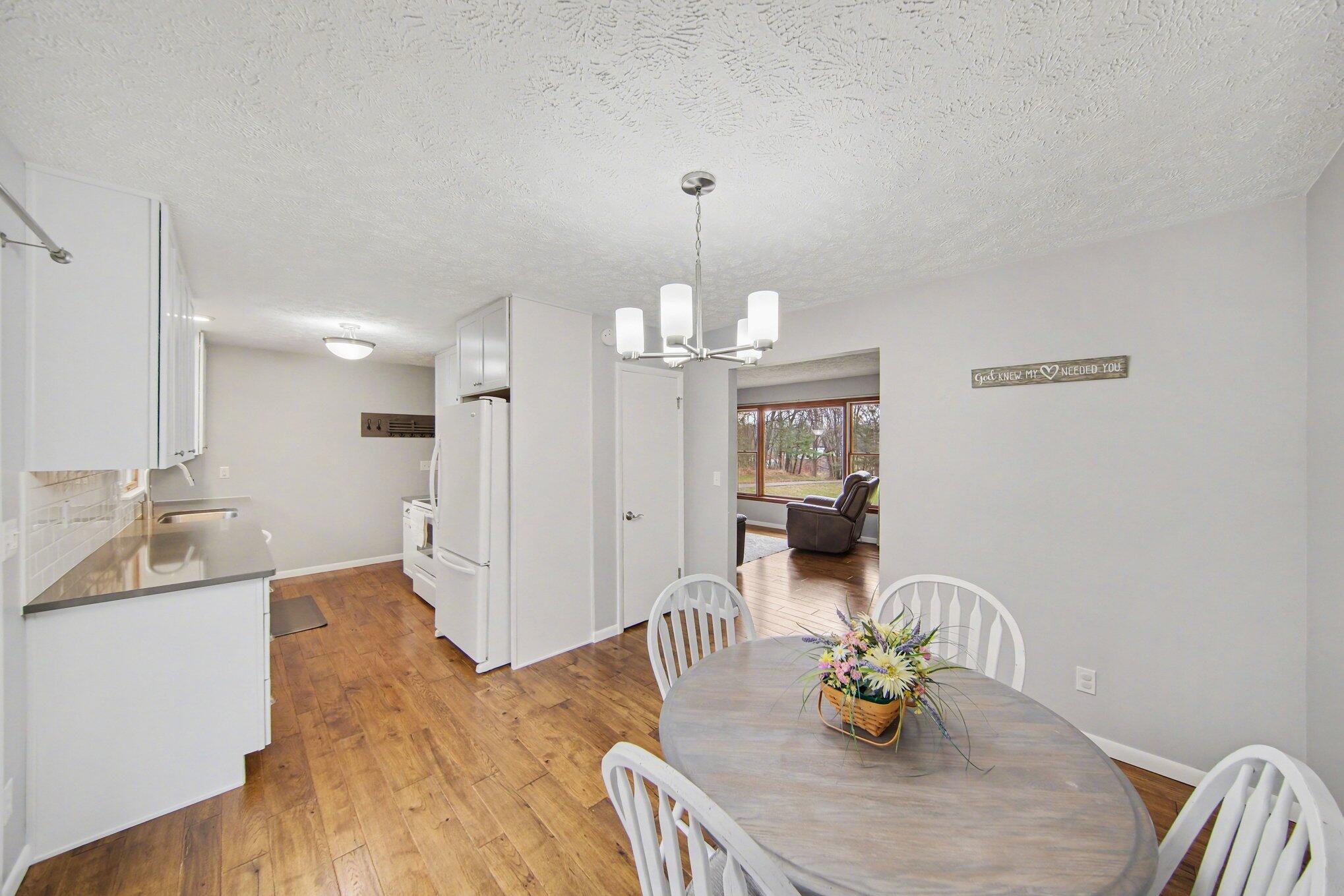 16151 Herman Road Manchester, MI 48158 - Photo 4 of 32 008_file_4667