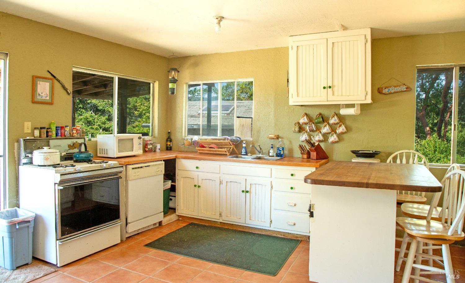 23 Wickersham Ranch Road Geyserville, CA 95441 - Photo 5 of 26