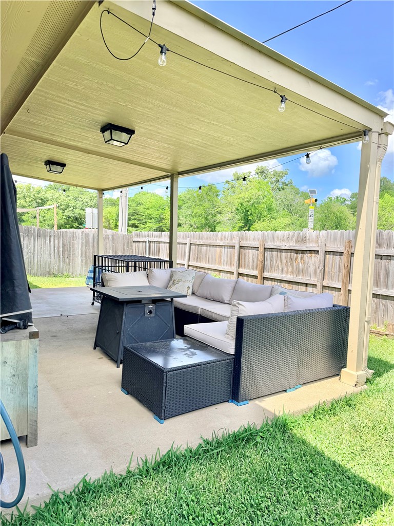 1029 Fallbrook Loop College Station, TX 77845 - Photo 21 of 23