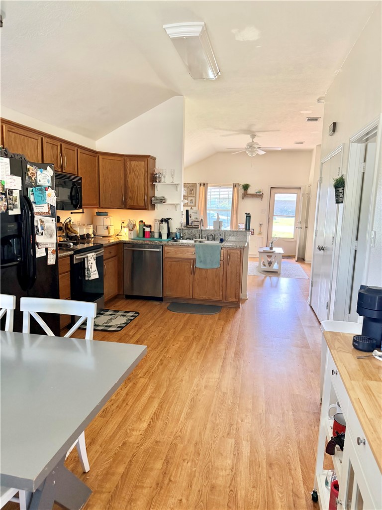 1029 Fallbrook Loop College Station, TX 77845 - Photo 9 of 23