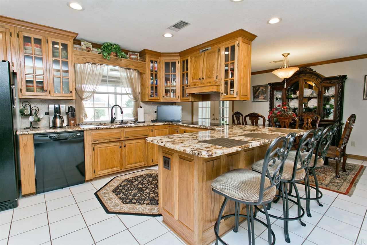 3224 Copper Ridge Circle Cantonment, FL 32533 - Photo 13 of 40 Gallery Image 13