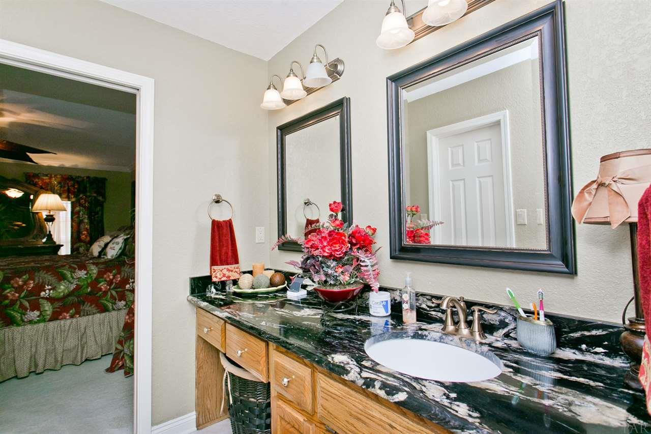 3224 Copper Ridge Circle Cantonment, FL 32533 - Photo 20 of 40 Gallery Image 20