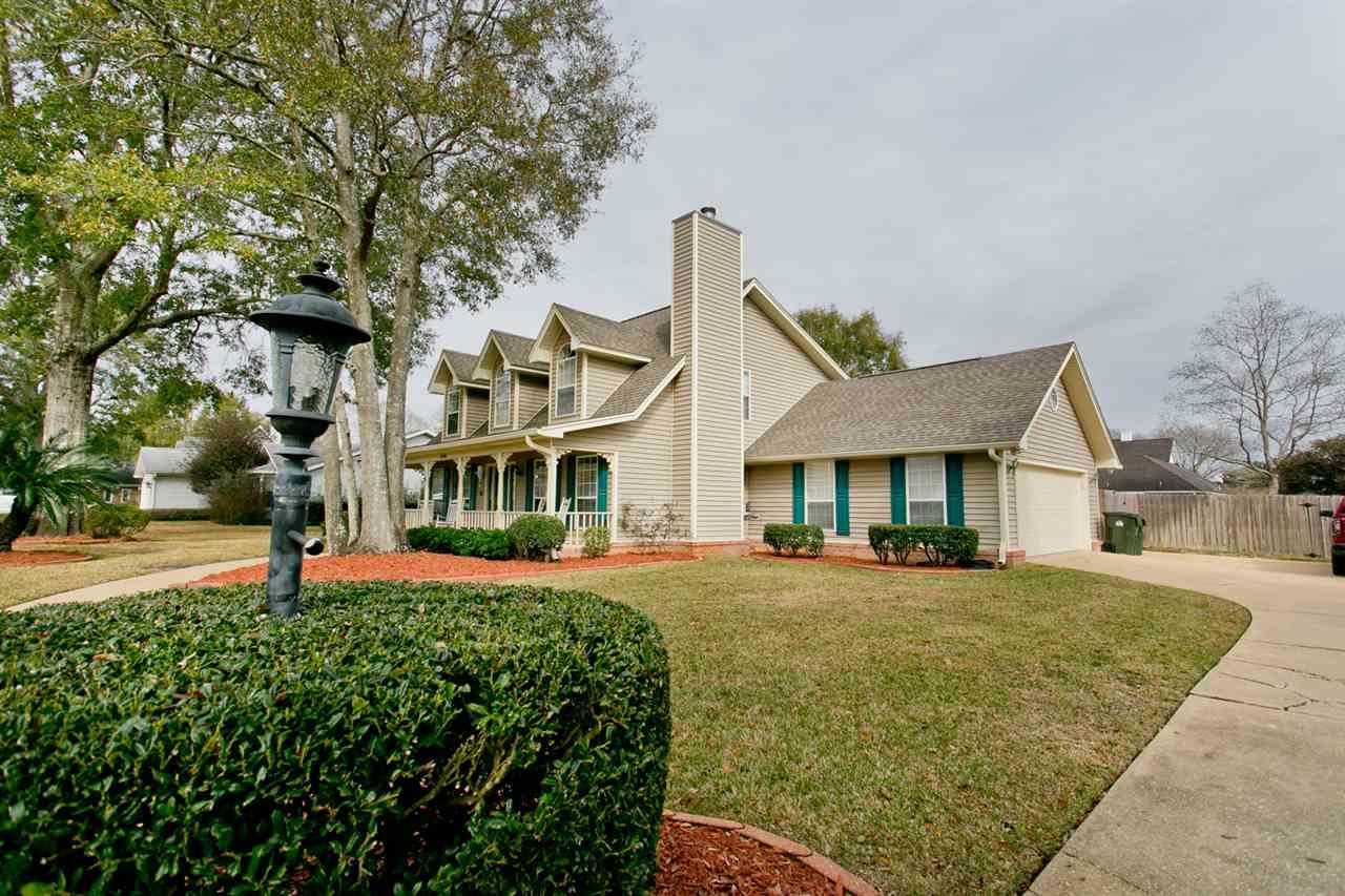 3224 Copper Ridge Circle Cantonment, FL 32533 - Photo 4 of 40 Gallery Image 4