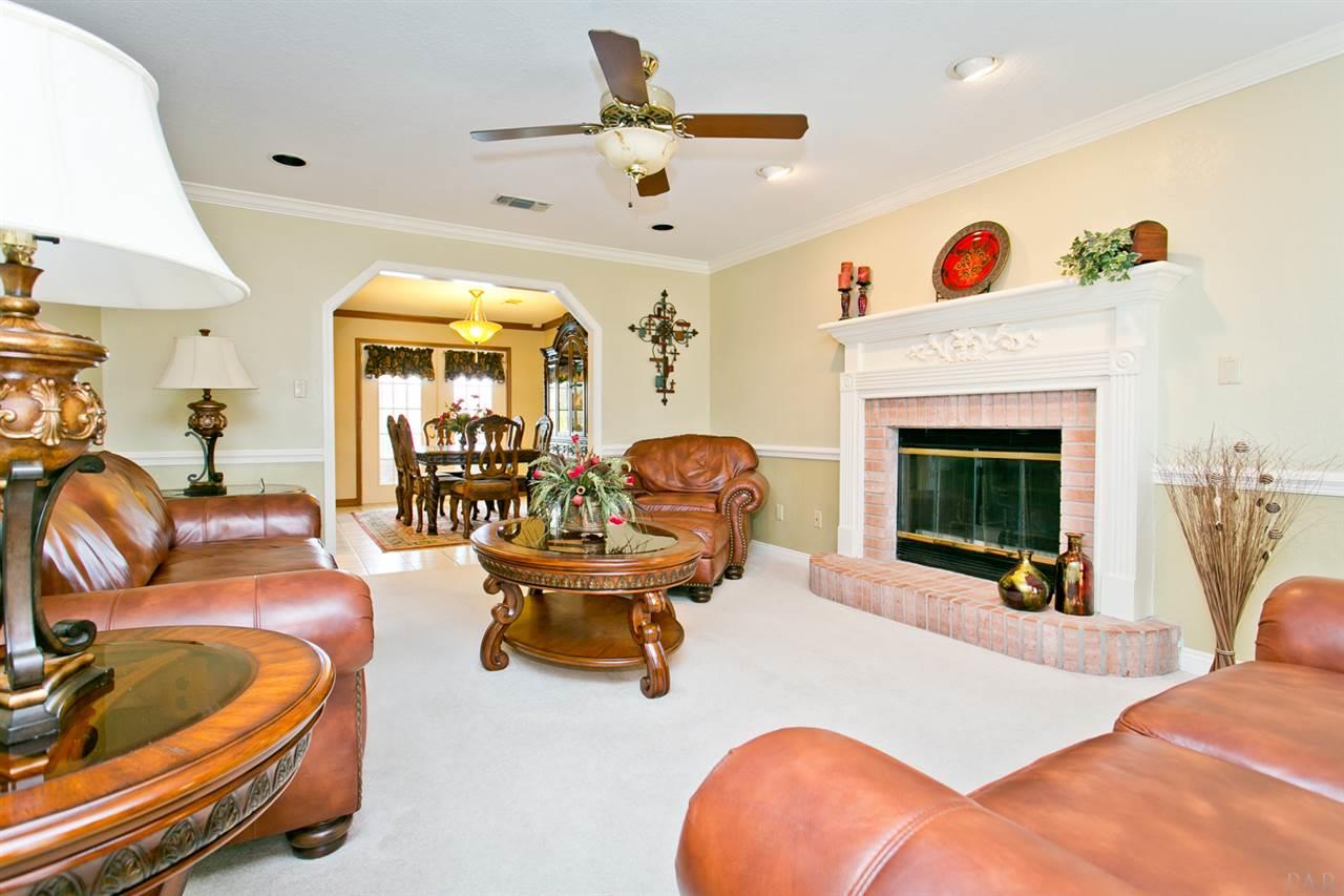 3224 Copper Ridge Circle Cantonment, FL 32533 - Photo 7 of 40 Gallery Image 7