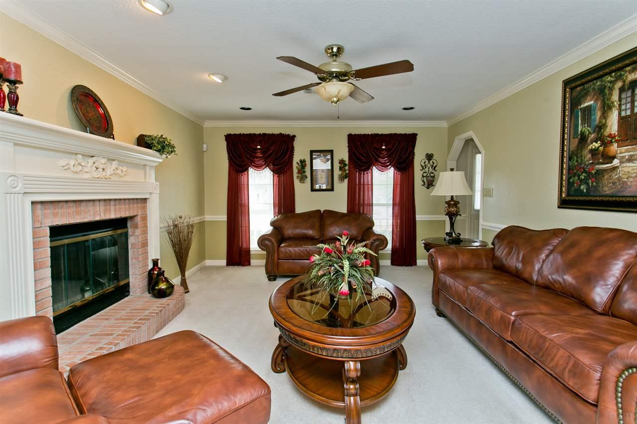 3224 Copper Ridge Circle Cantonment, FL 32533 - Photo 9 of 40 Gallery Image 9