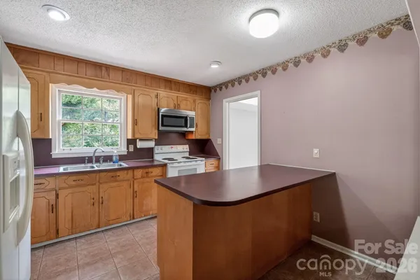 $525,000 | 710 Twin Oaks Road, Davidson, NC 28036