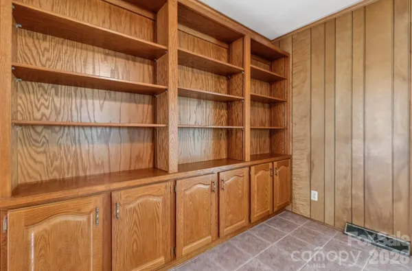 $525,000 | 710 Twin Oaks Road, Davidson, NC 28036