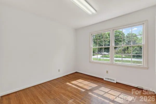 $525,000 | 710 Twin Oaks Road, Davidson, NC 28036