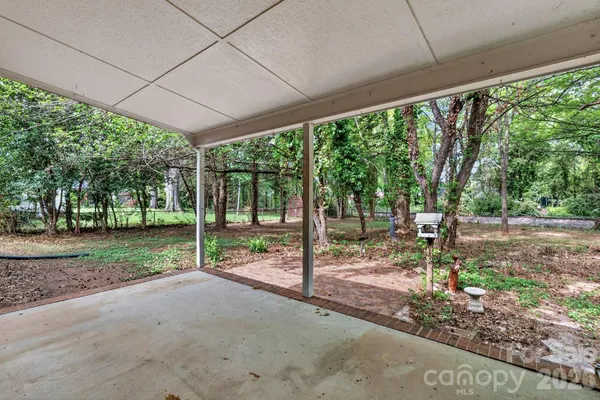 $525,000 | 710 Twin Oaks Road, Davidson, NC 28036