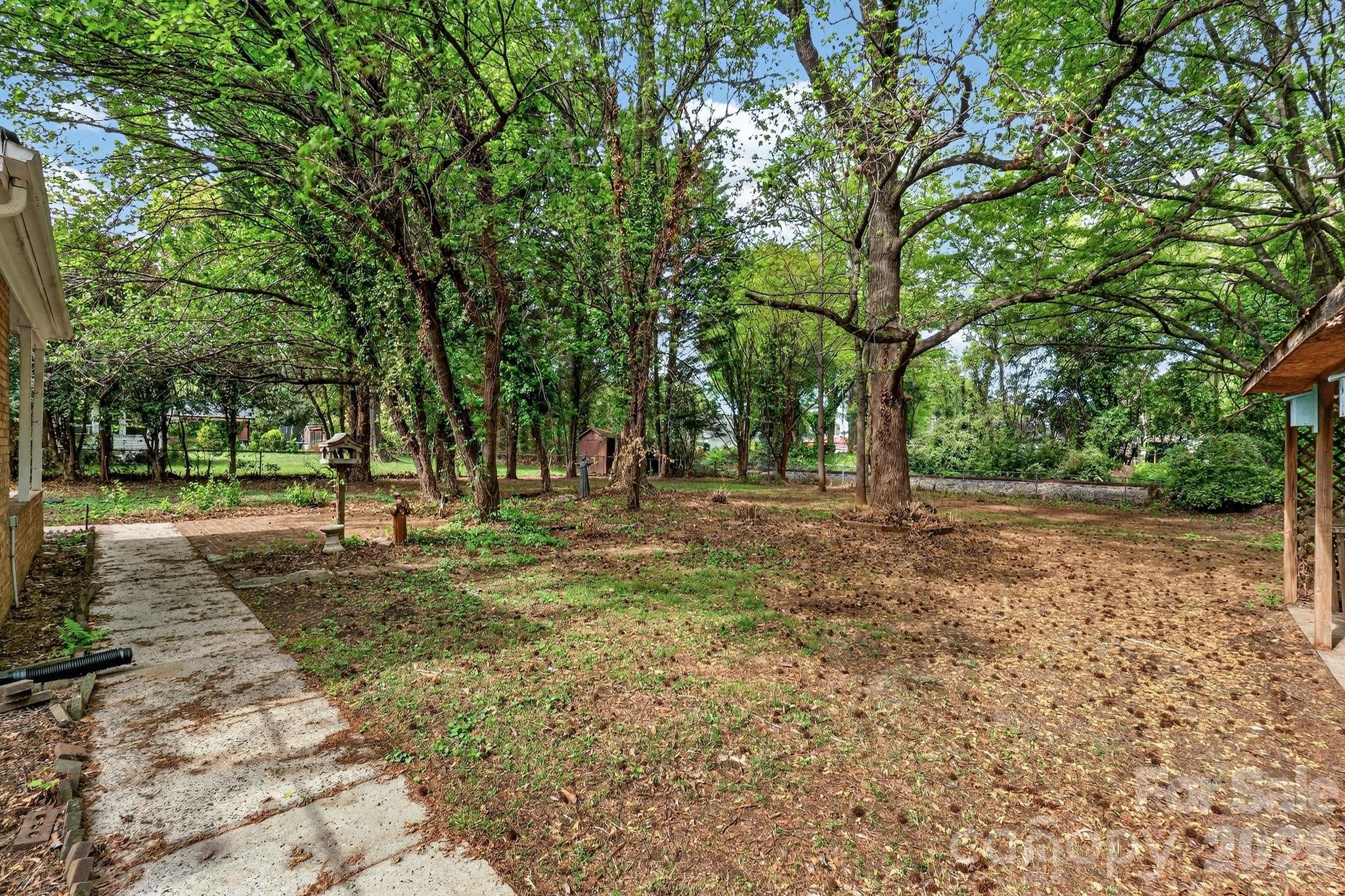 710 Twin Oaks Road Davidson, NC 28036 - Photo 29 of 39