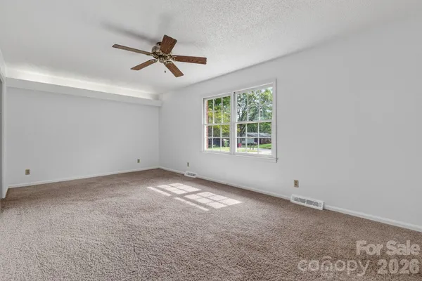 $525,000 | 710 Twin Oaks Road, Davidson, NC 28036