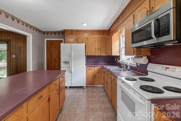 $525,000 | 710 Twin Oaks Road, Davidson, NC 28036